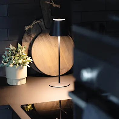 Move Bordslampa