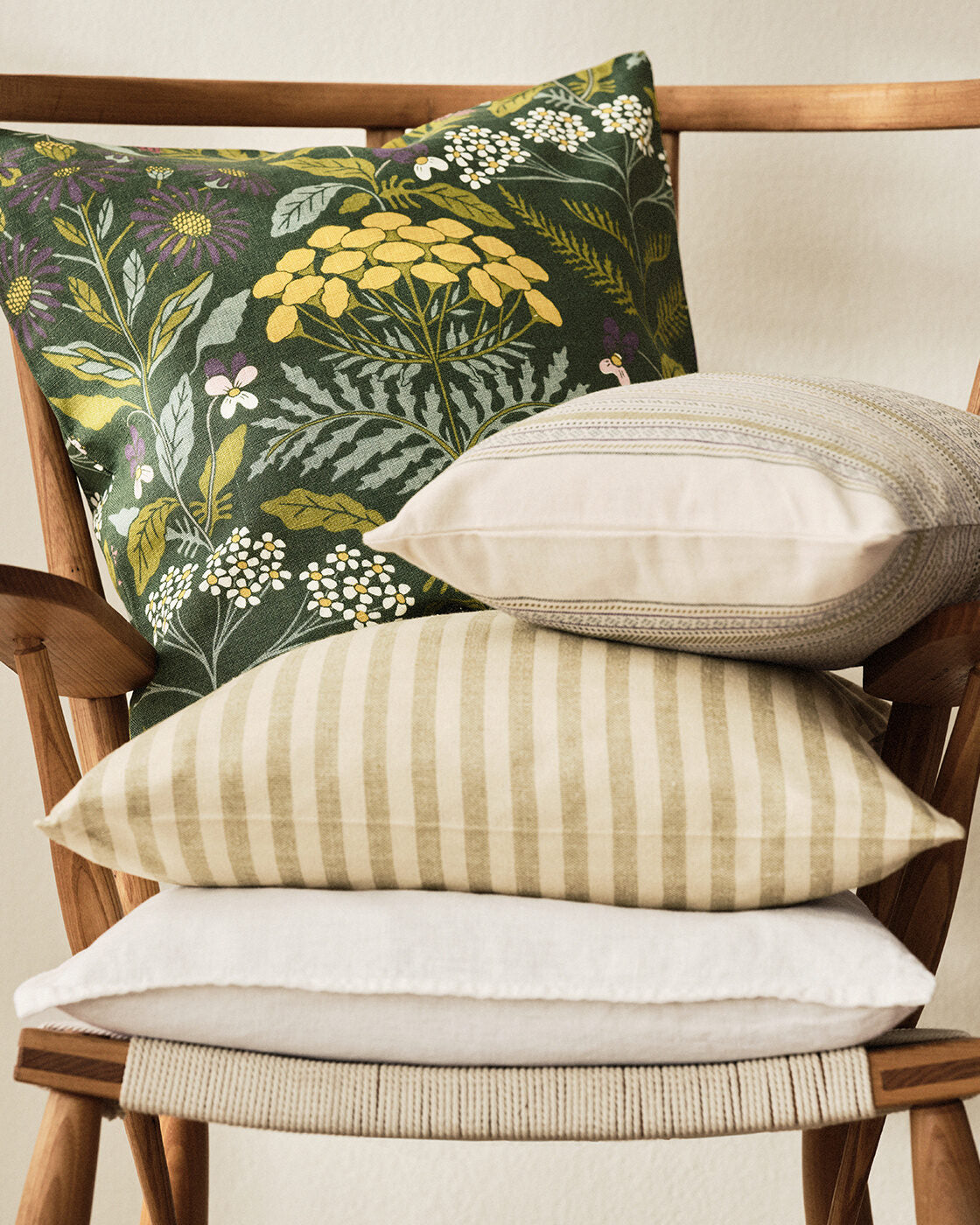 Daisy Kuddfodral 35x50